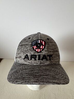 Ariat SnapBack trucker ball cap